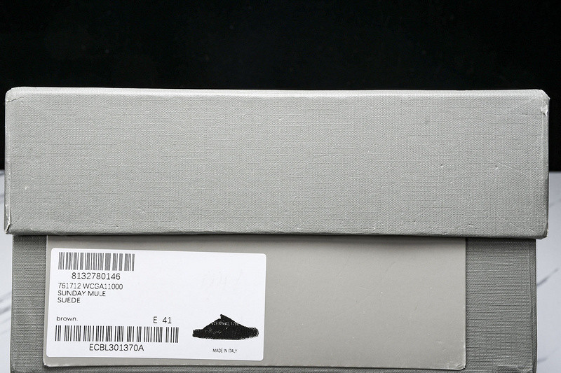 Ba*len*cia*ga Ba*len*cia*ga brown ‘sunday’ suede slides