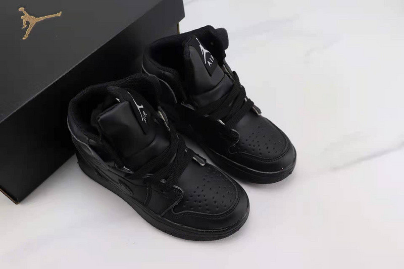AIR JORDAN 1 KIDS SHOES