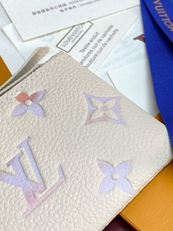 l0vis Vvtt0n limited edition key pouch purple beige m25597