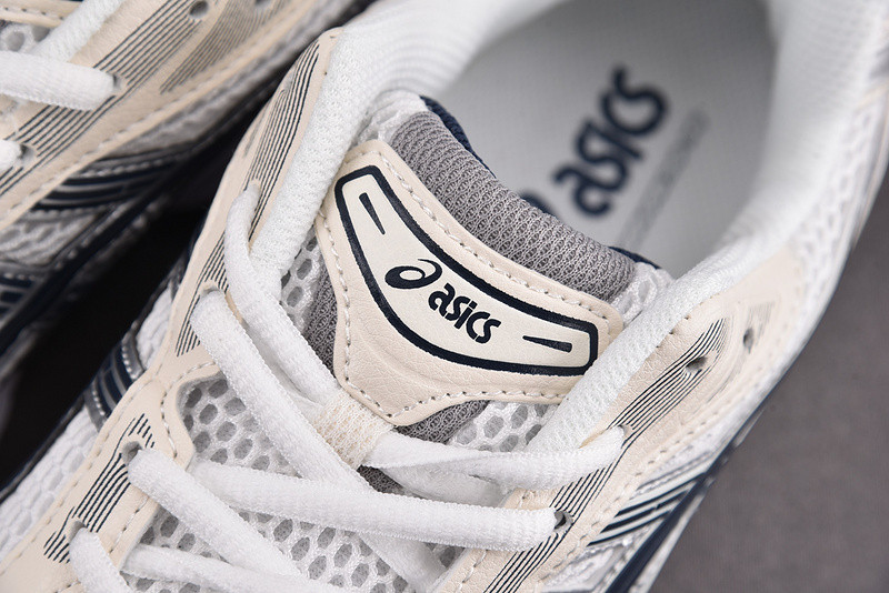 As*ic*s gel kayano 14 