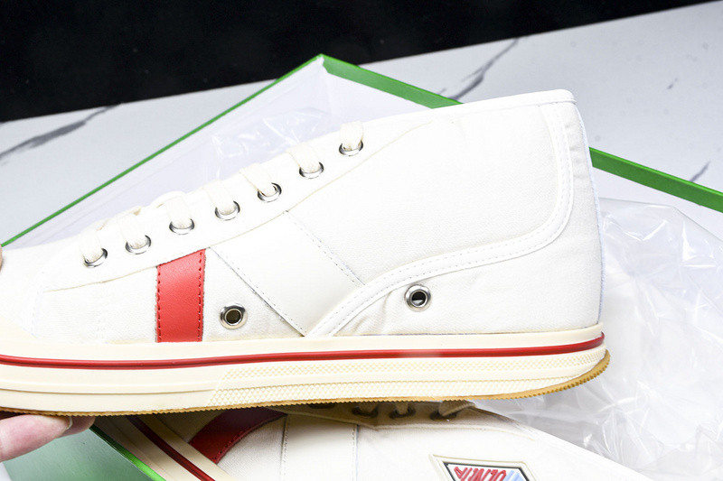 b0tt*ga Ven*ta eliot sneaker