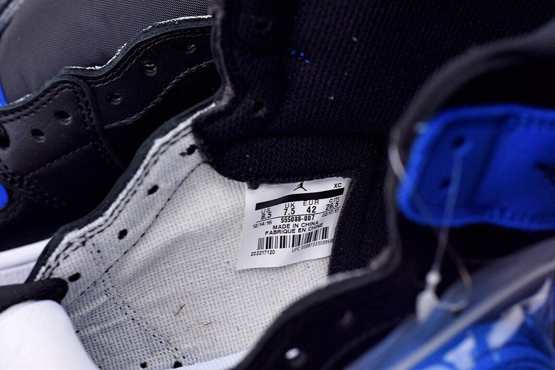 Air Jordan 1 OG Retro High “Royal” 555088-007