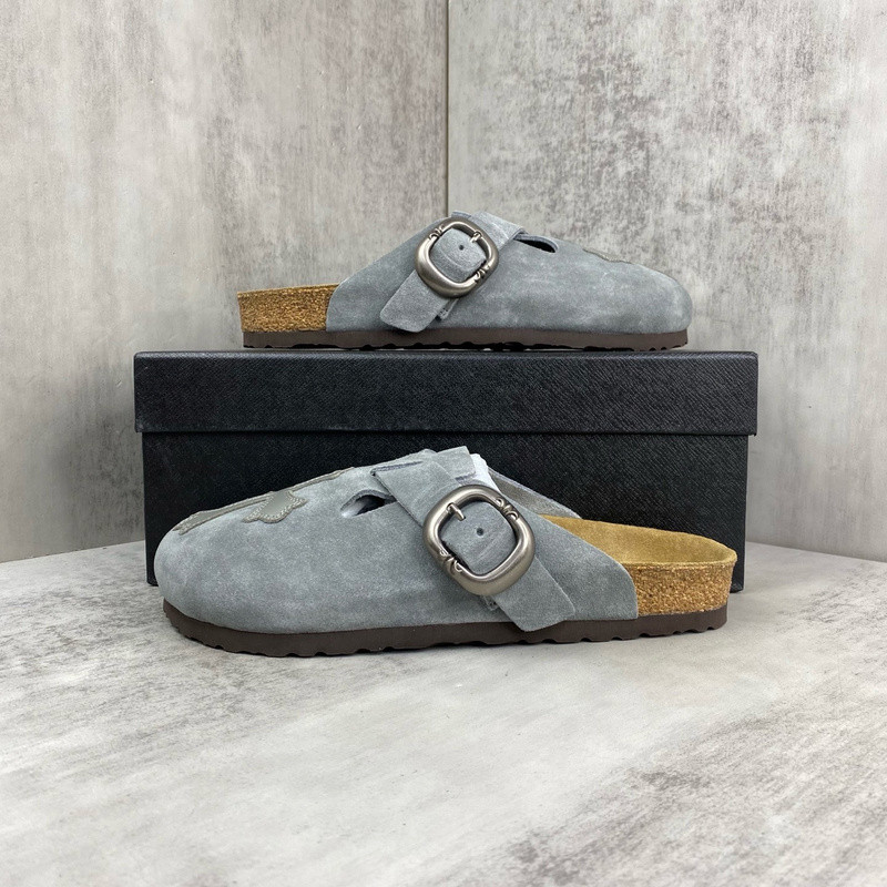 Ch*0me He**ts birkenstocks