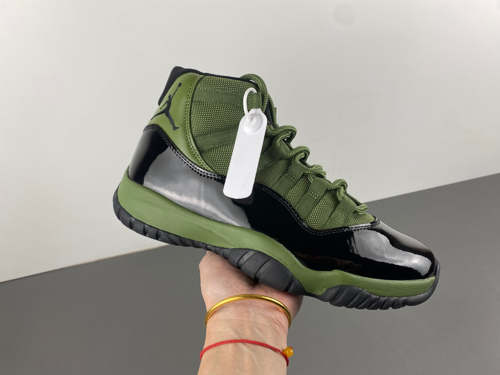Air Jordan 11 “Olive Green” CT8012-300