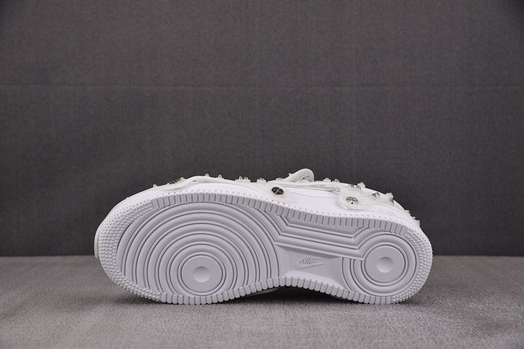 Swarovski Nike Air Force 1 LXX N/A CV7668-100
