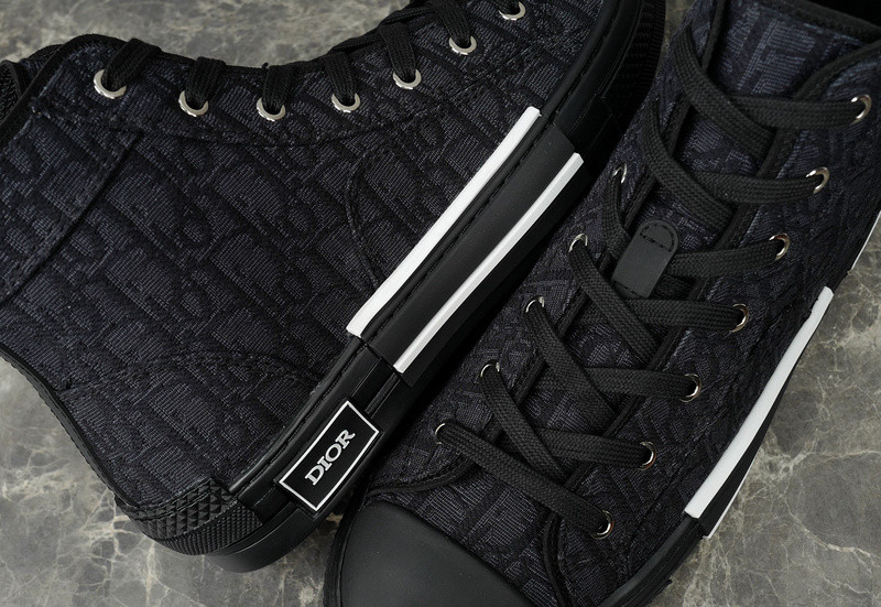 D B23 HIGH-TOP SNEAKERS