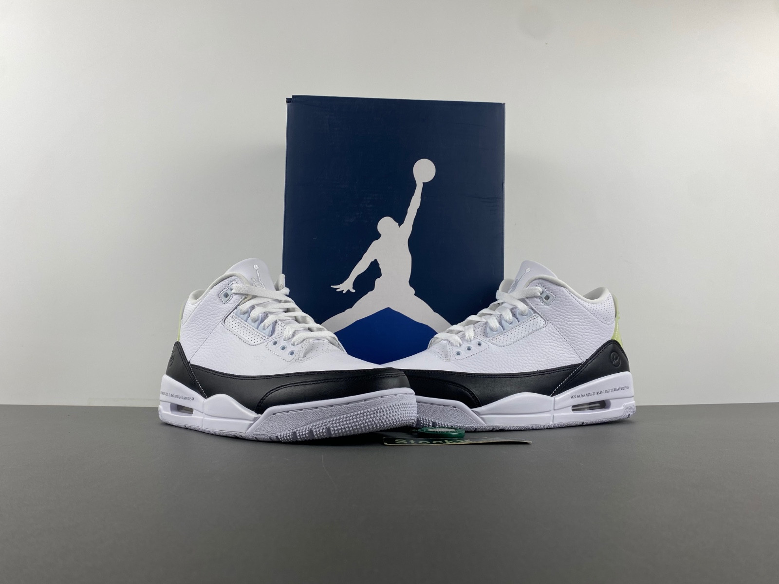 Air Jordan 3 Fragment SP White Mens basketball shoes DA3595 100