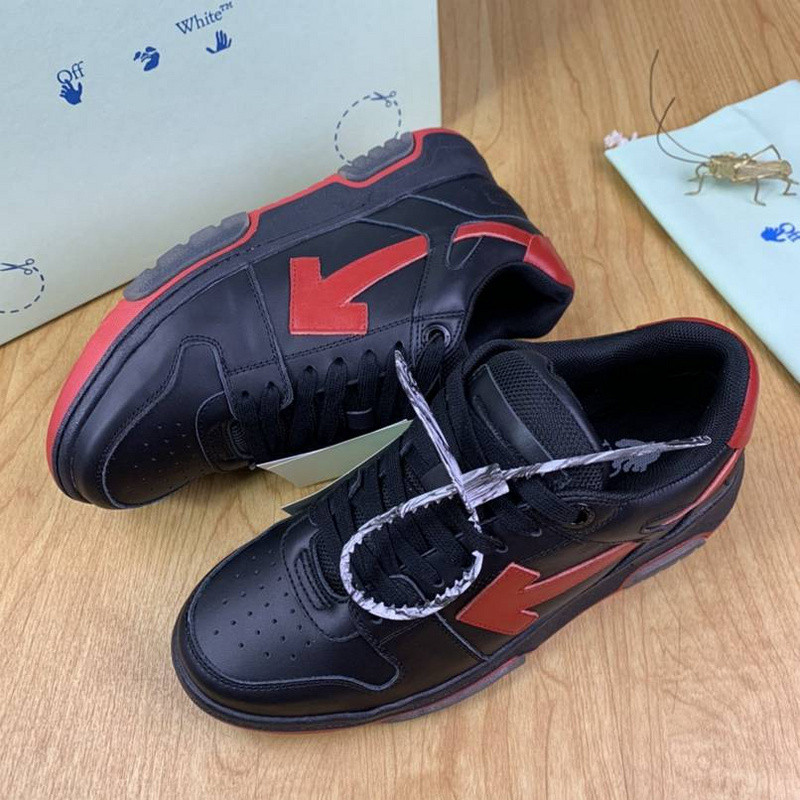 Off-White c/o Virgil Abloh