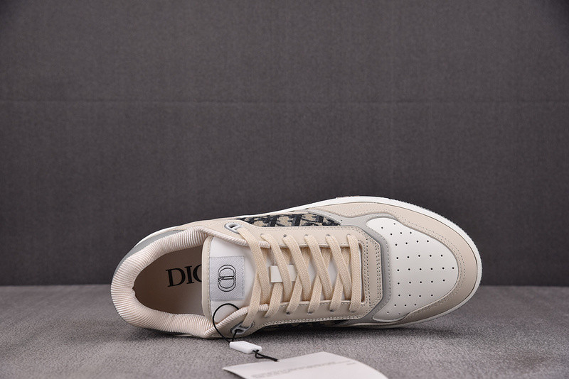 D10r sneakers