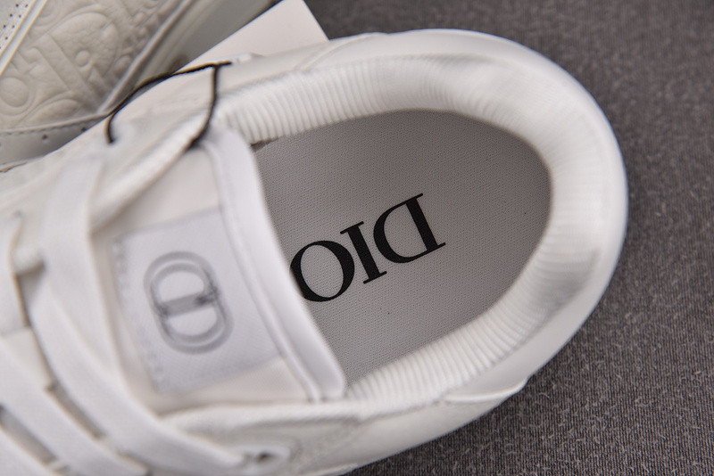 D10r sneakers