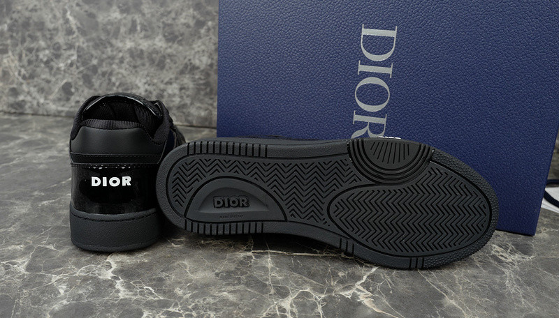 D10r sneakers