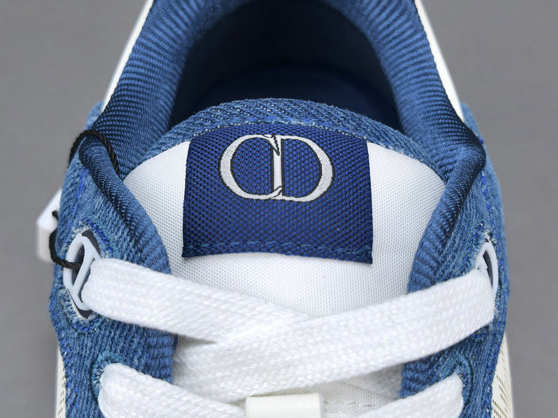 D10r sneakers