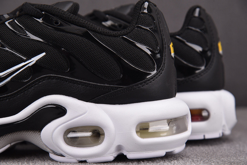 Nike Air Max Plus Black Womens | DM2362-001