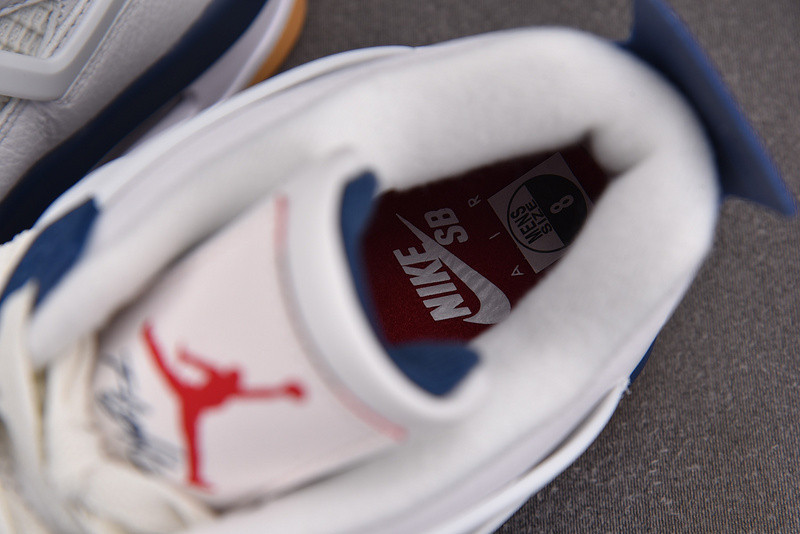 Nike SB Air Jordan 4 "Navy" DR5415-100