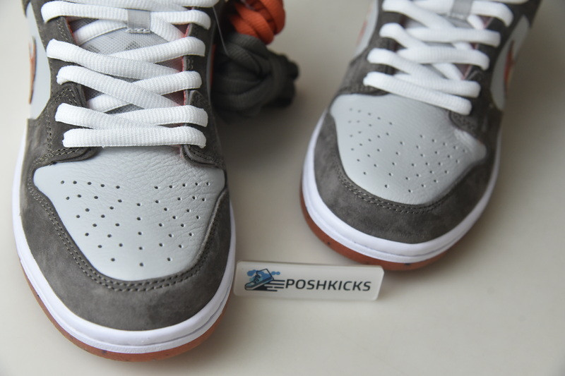 Crushed D.C. x Nike SB Dunk Low DH7782-001