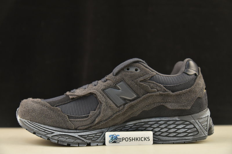 New Balance 2002R Protection Pack Phantom M2002RDB