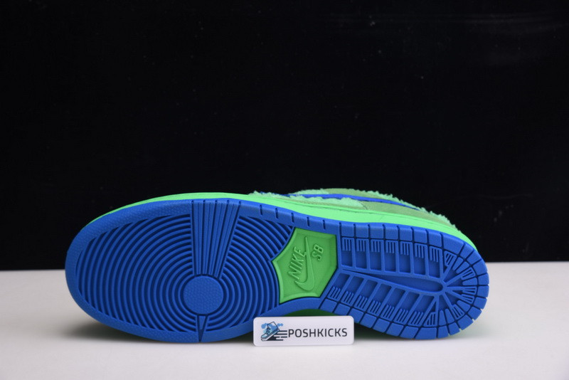 Grateful Dead x Nike SB Dunk Low “Green Bear” CJ5378-300