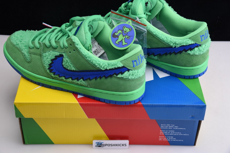 Grateful Dead x Nike SB Dunk Low “Green Bear” CJ5378-300