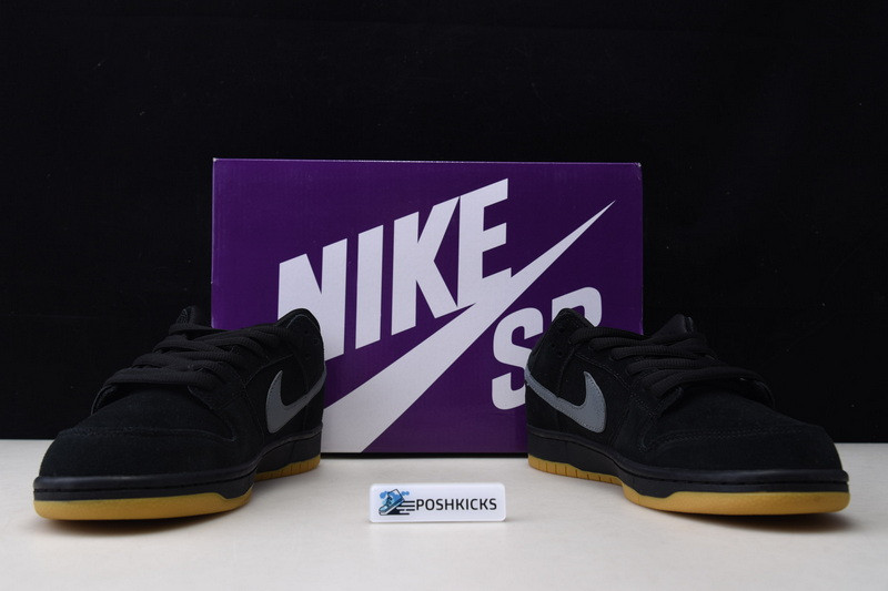 Nike SB Turns Back the Clock and Reveals a Dunk Low "Fog" Colorway BO6817-010