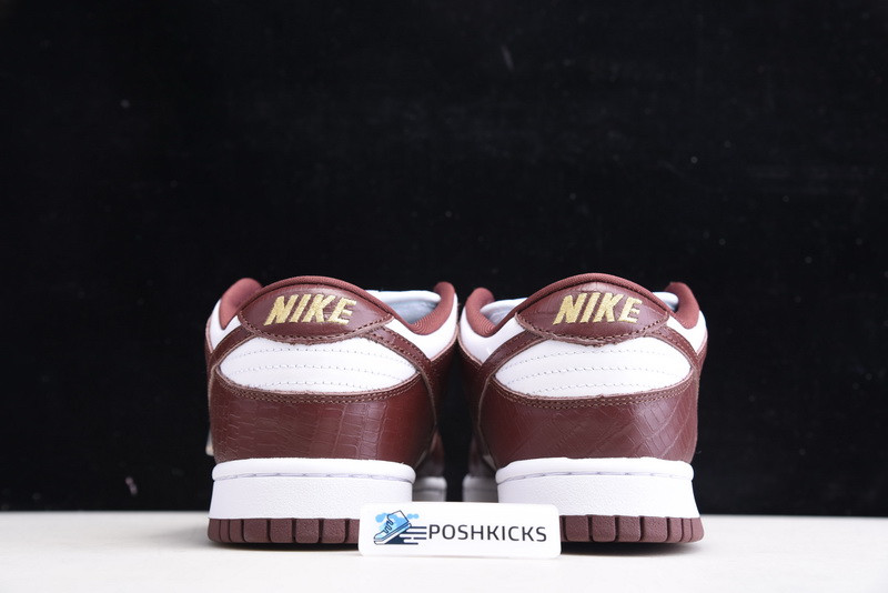 Nike SB Dunk Low DH3228-103