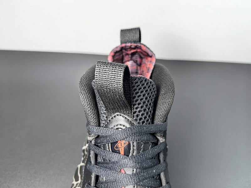 Tekken 8 x Nike Air Foamposite One "Fist" FQ9050-400