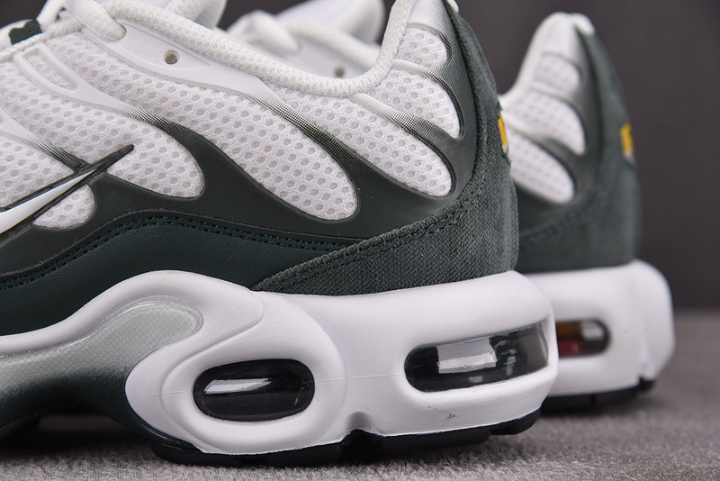 Nike Air Max Plus Premium 