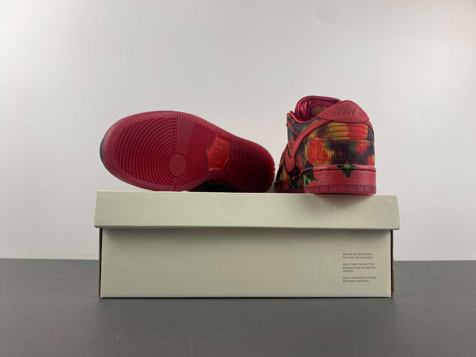 The Wizard of Oz Nike SB Dunk Low FZ1291-600