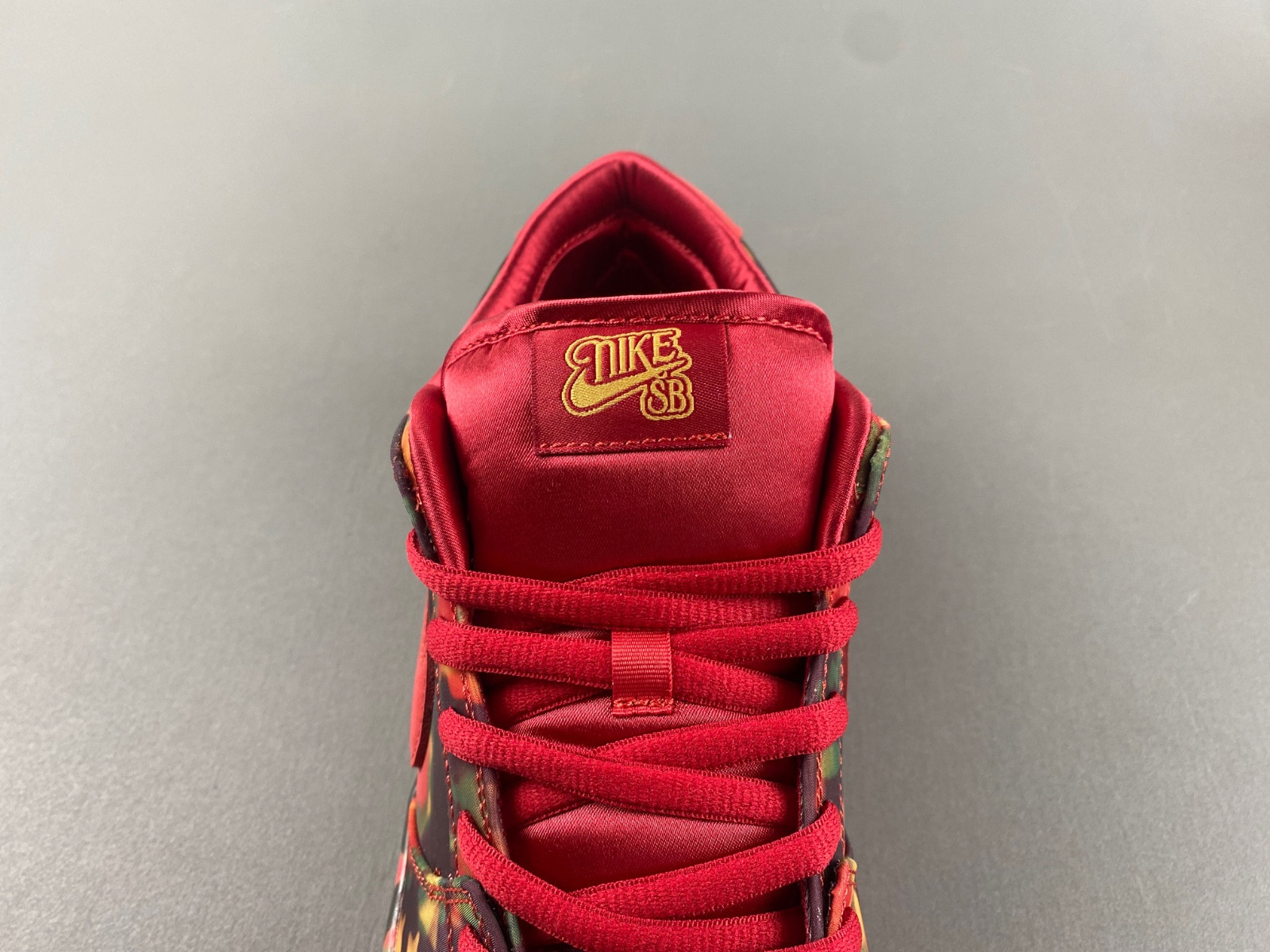 The Wizard of Oz Nike SB Dunk Low FZ1291-600