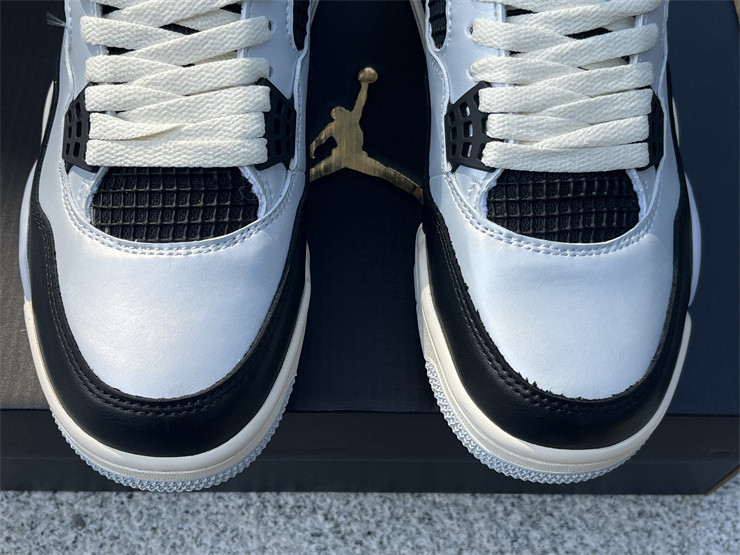 Air Jordan 4 GS "Pure Platinum" FZ8585-070