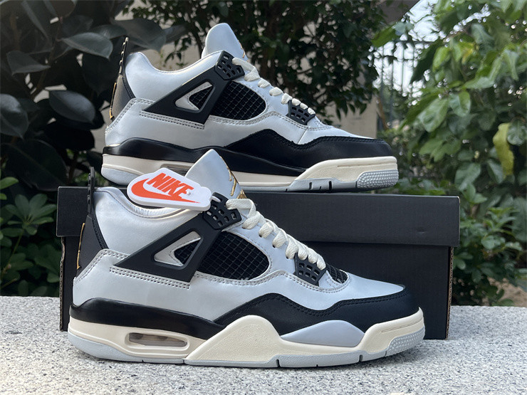 Air Jordan 4 GS "Pure Platinum" FZ8585-070
