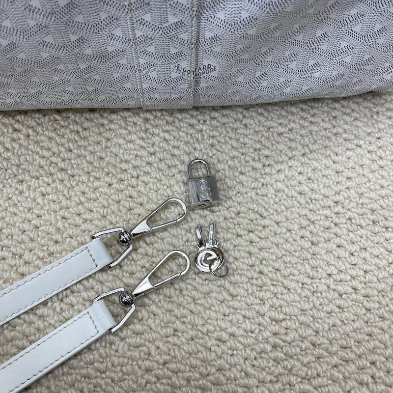 G09ard boston travel bag