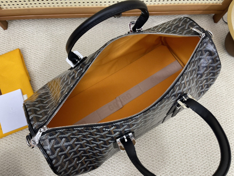 G09ard boston travel bag