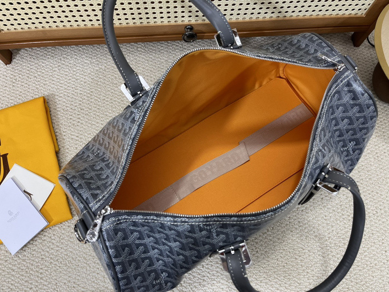 G09ard boston travel bag