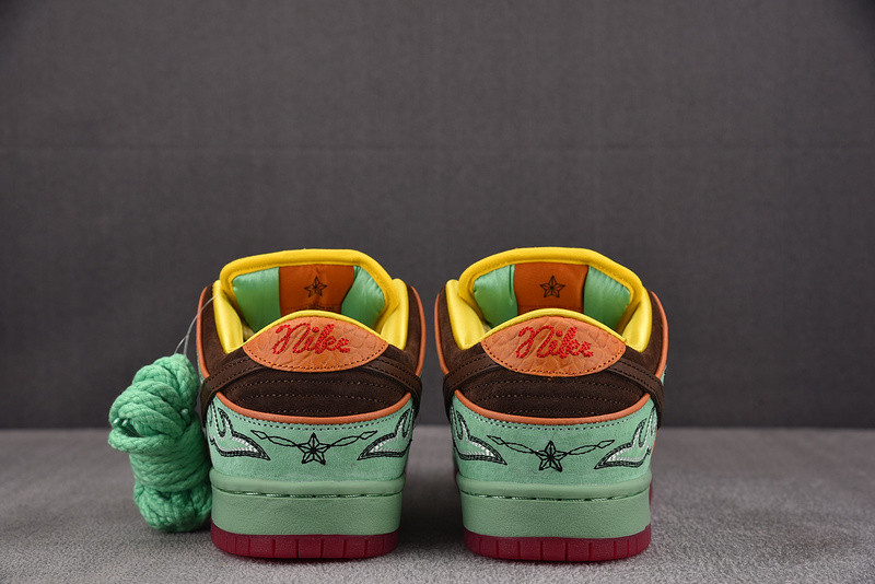 Nike SB Dunk Low "Rodeo" HF3058-300