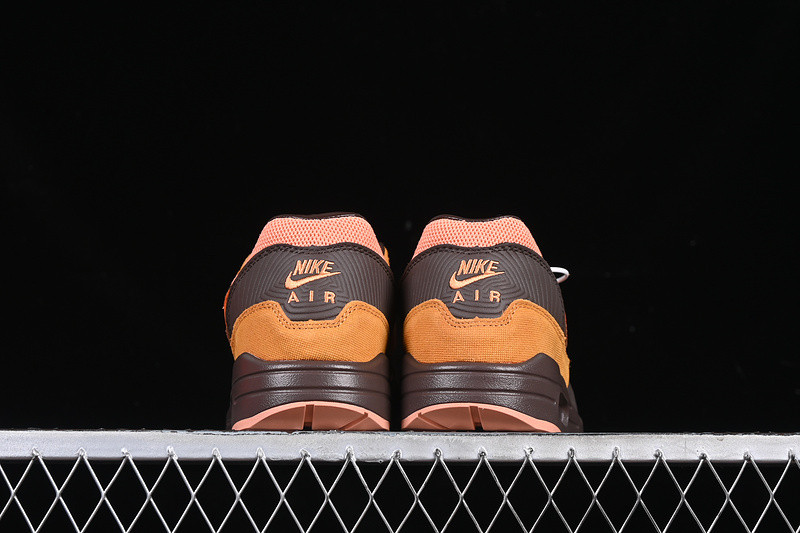 Nike Air Max 1 "King