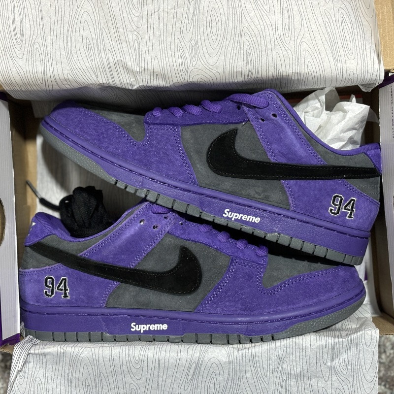 S*prem* x nike sb dunk low og qs "ink" hq8487-500
