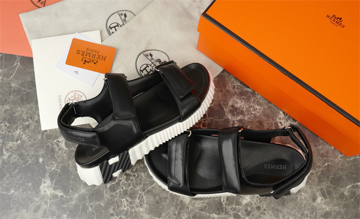 H*rmes Sandals