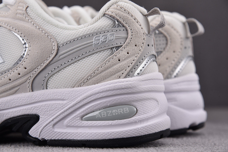 New Balance 530 Sea Salt - MR530CE