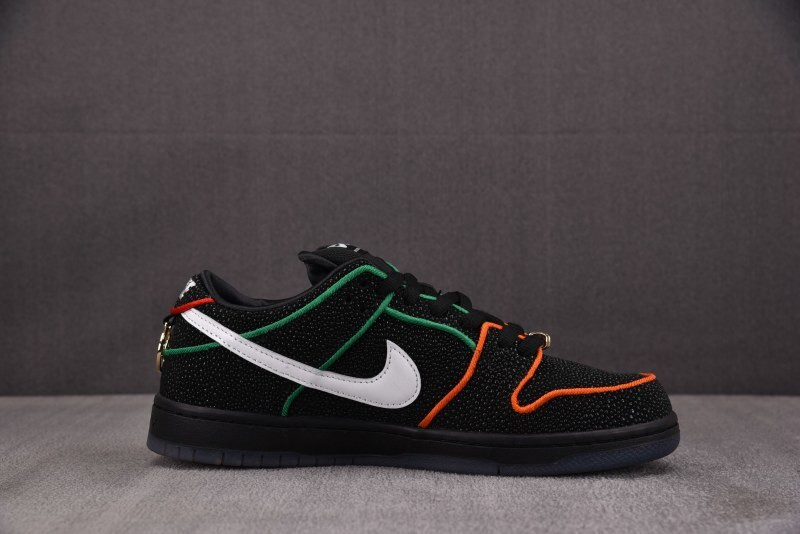 Bronx Girls Skate x Nike SB Dunk Low HV1664-001