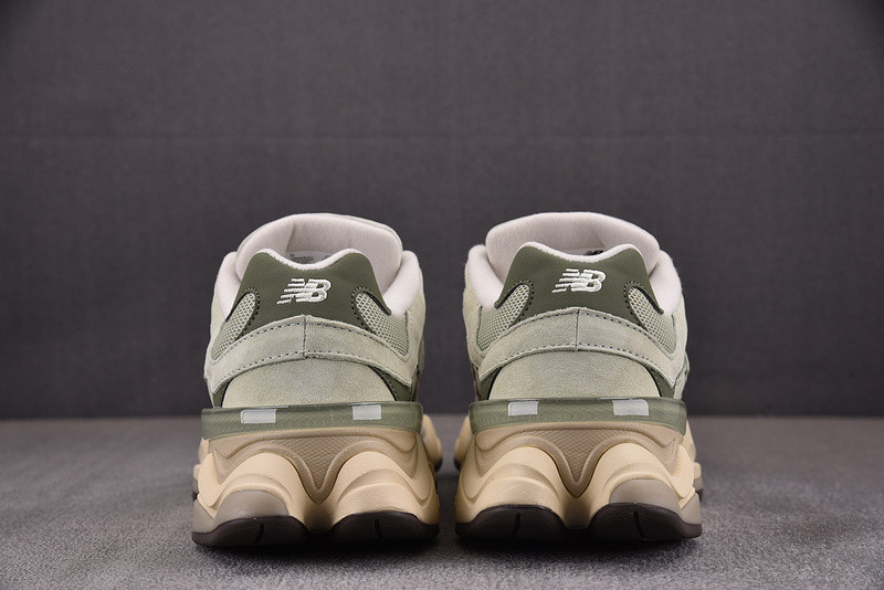 New Balance 9060 Sneakers U9060EEC