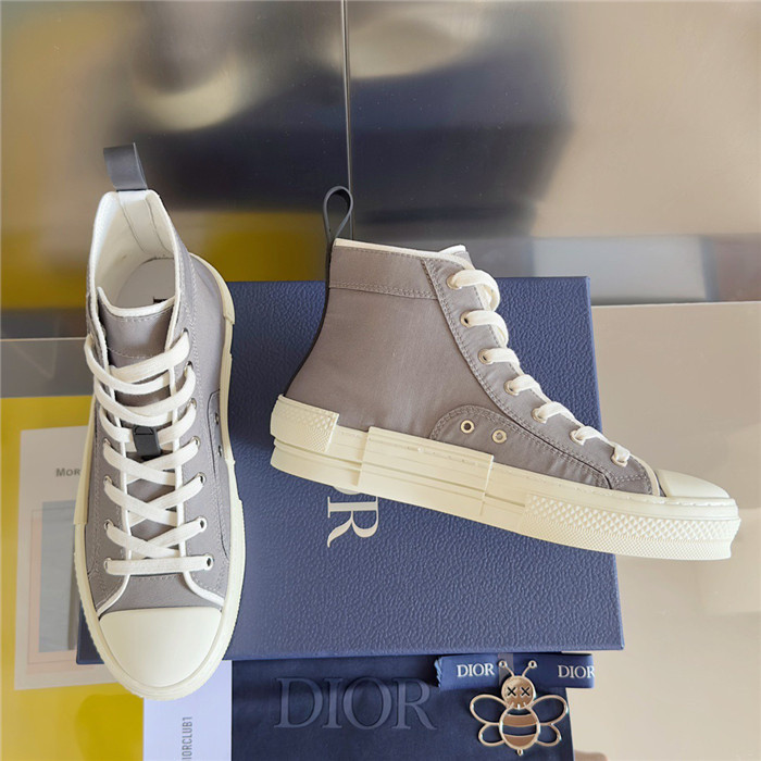 D B23 HIGH-TOP SNEAKERS