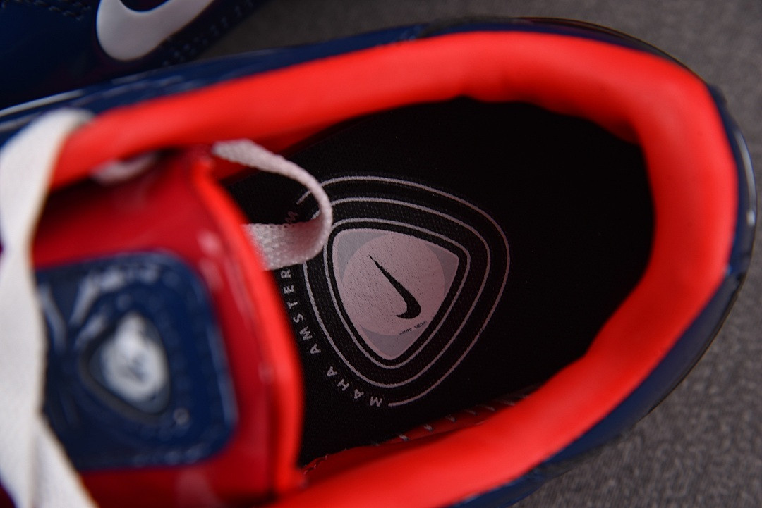 NK Total 90 Secutor Shox Magia SP Maha Amsterdam IM9326-005