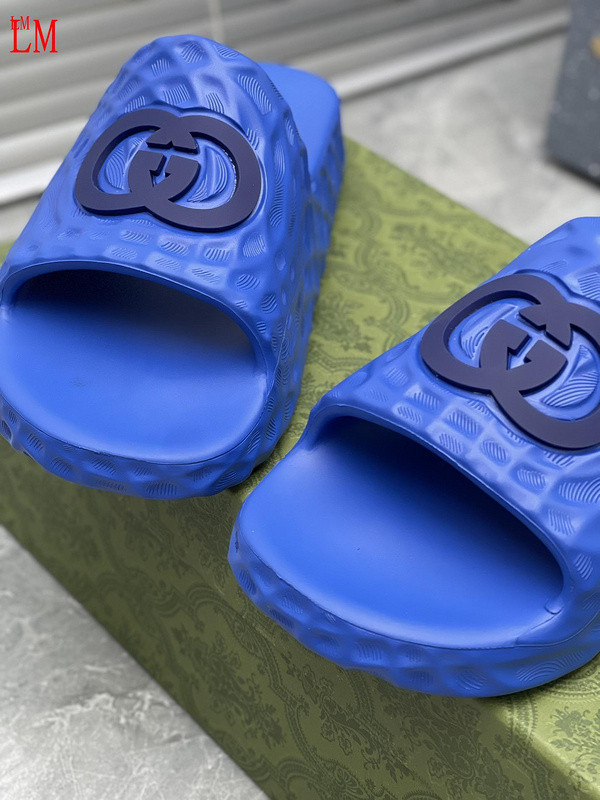 GUC LEATHER SLIDE
