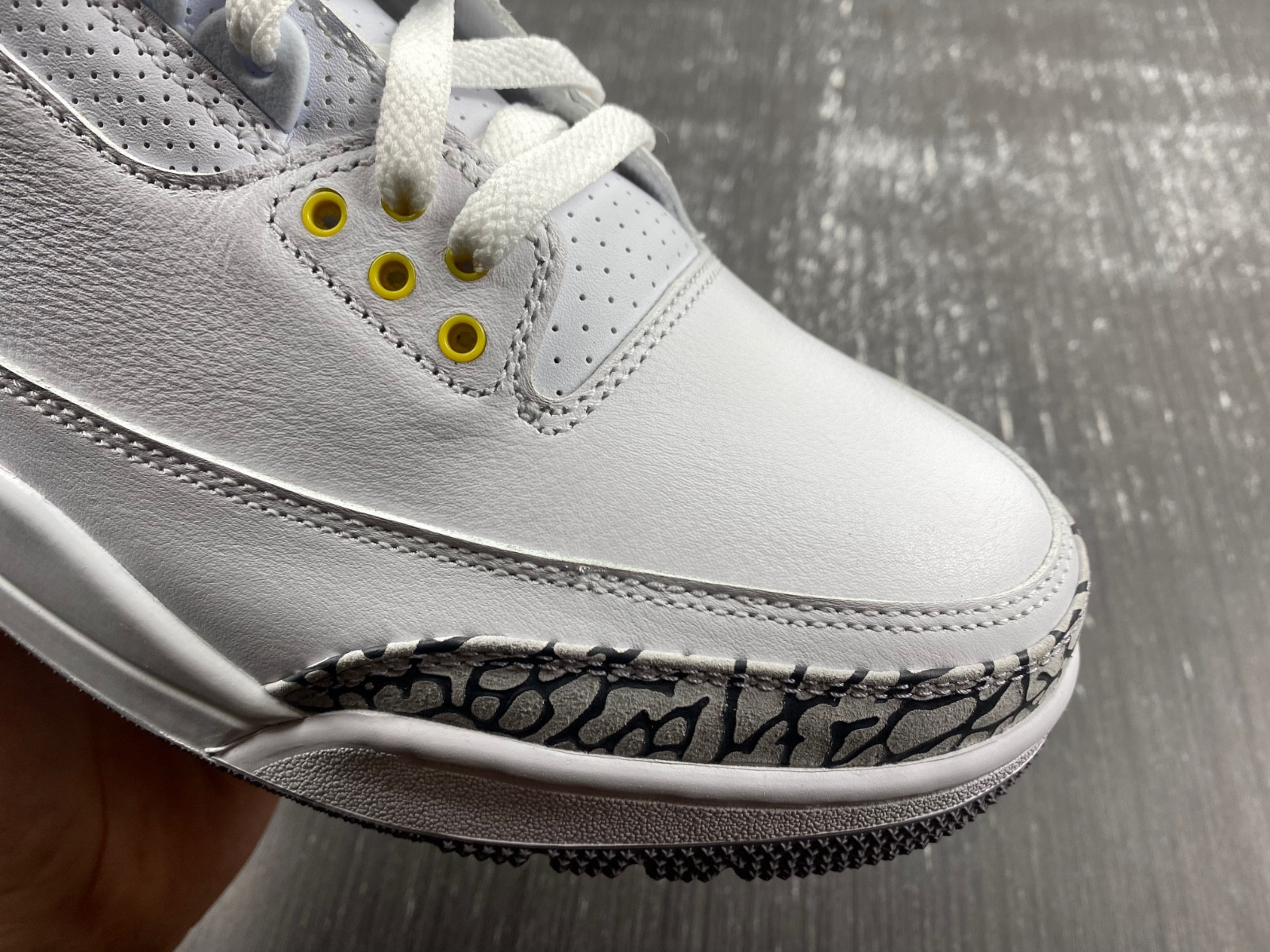 Jordan 3 Retro Kobe Bryant PE 869802-907