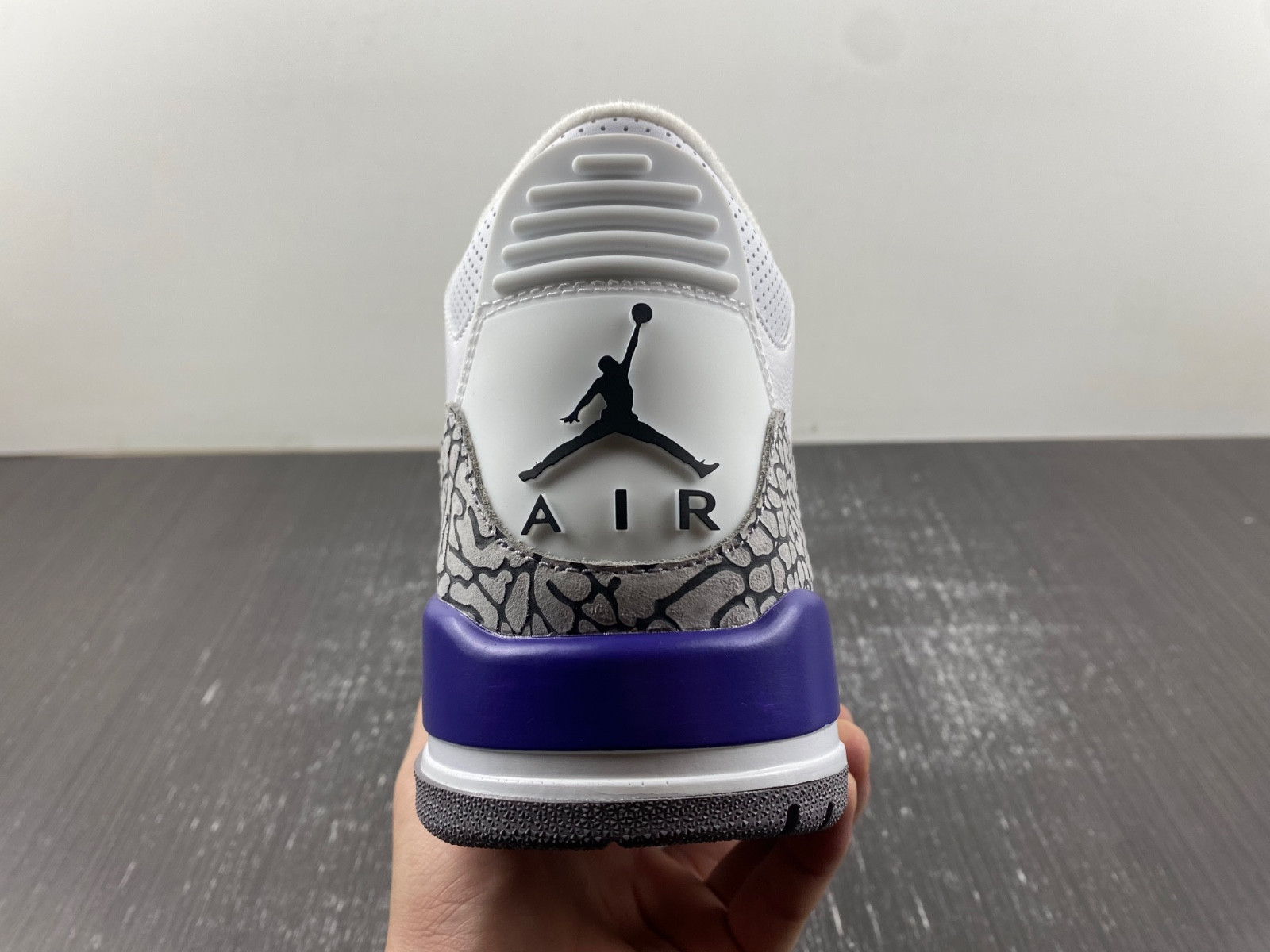 Jordan 3 Retro Kobe Bryant PE 869802-907