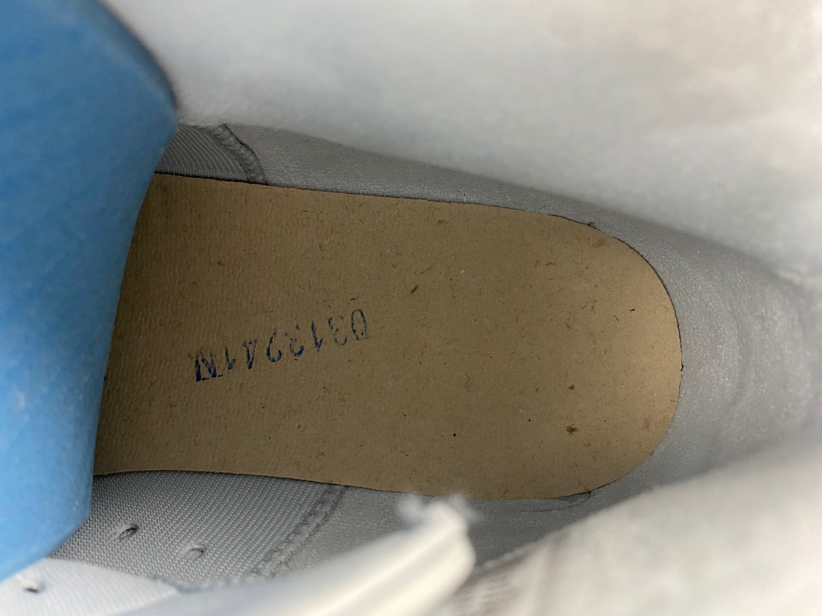 Air Jordan 6 WMNS Craft "Paris" DQ4914-074