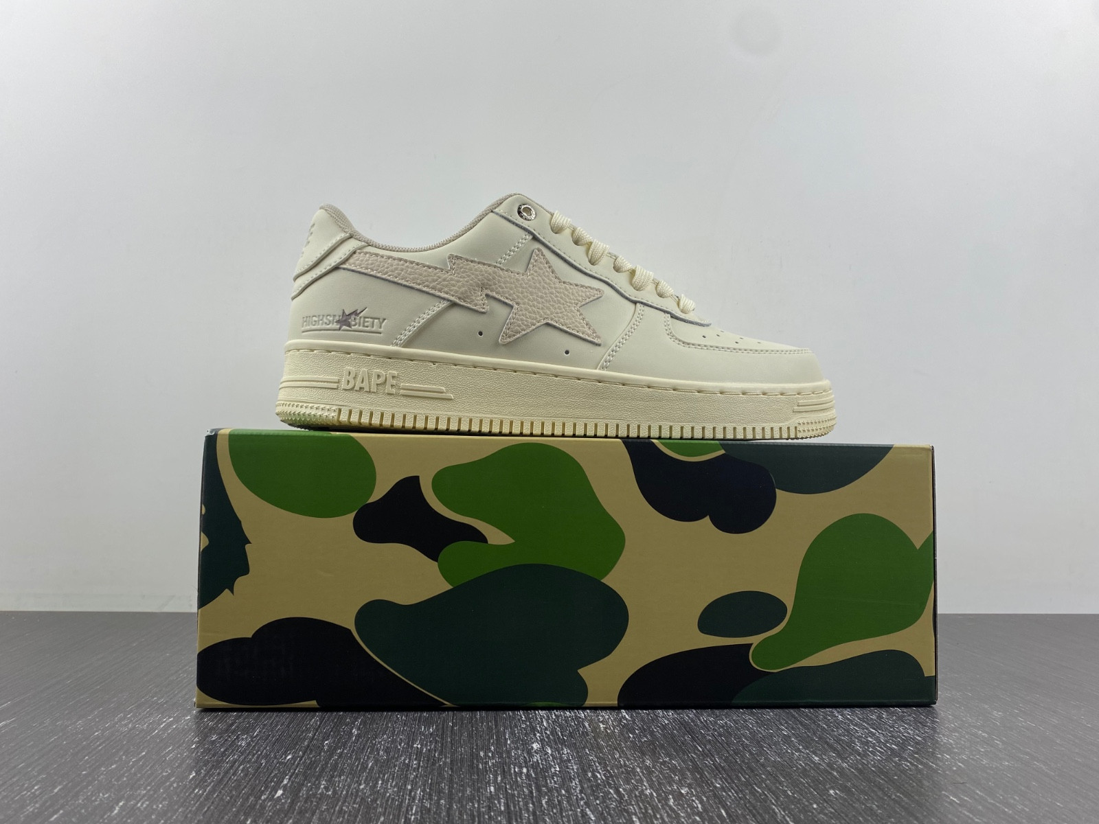 BAPE SNEAKERS