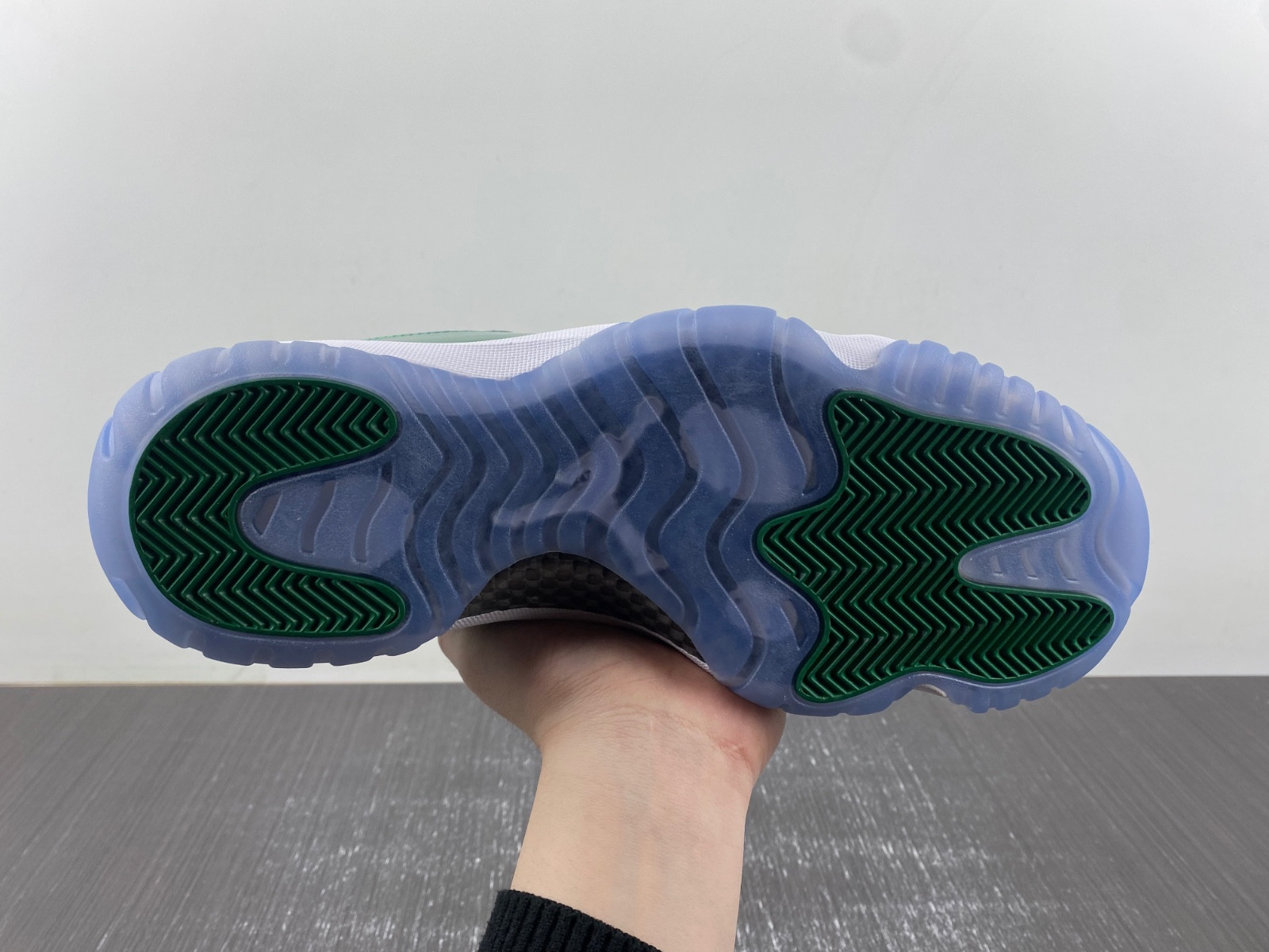 Air Jordan 11 Retro Low CT8012-113