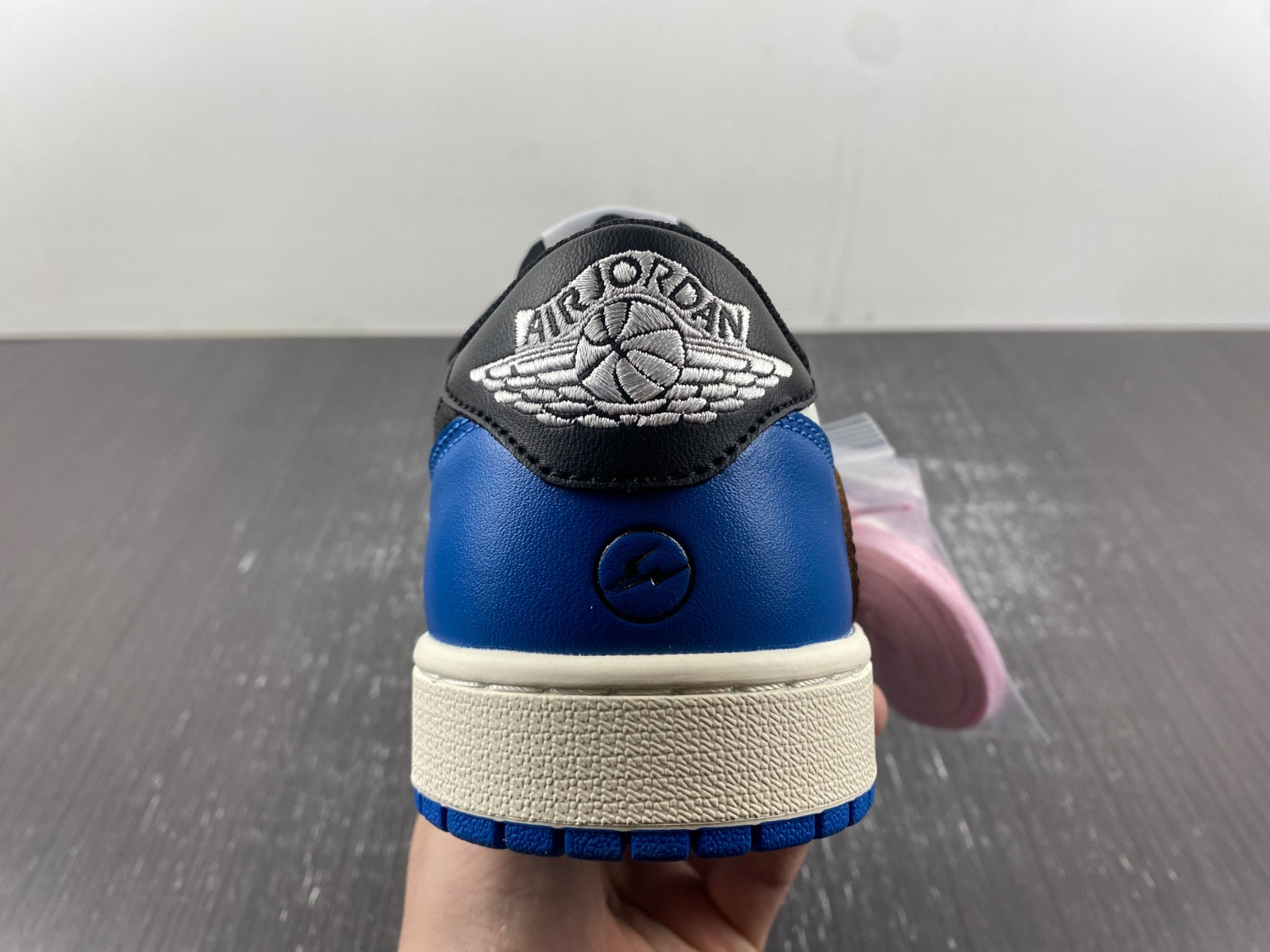Travis Scott x Air Jordan 1 Low x Fragment DM7866-888