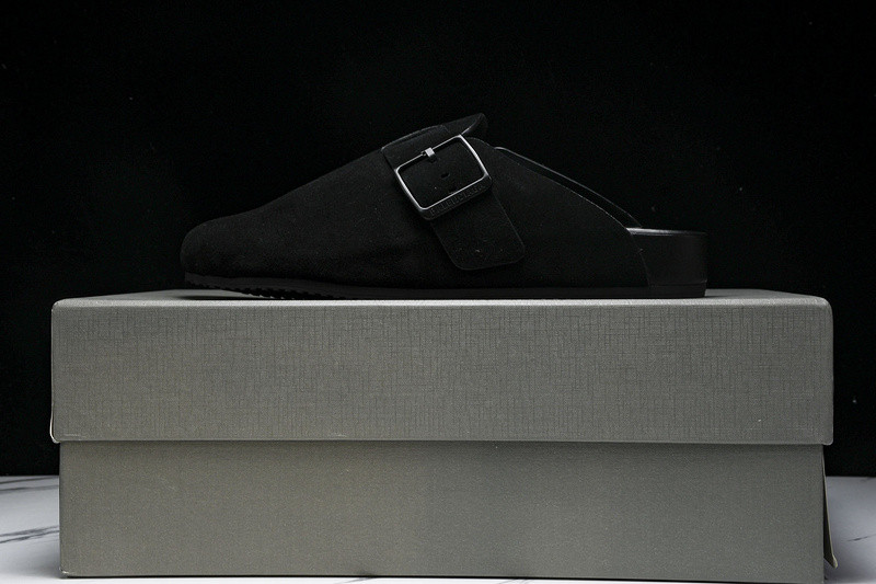 Ba*len*cia*ga Ba*len*cia*ga black ‘sunday’ suede slides